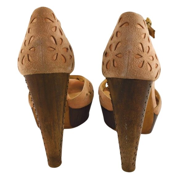 Jimmy Choo Laser Cut Blush Pink Suede Peeptoe Lucite & Wood Platform Heels Sz 7 - Picture 3 of 10